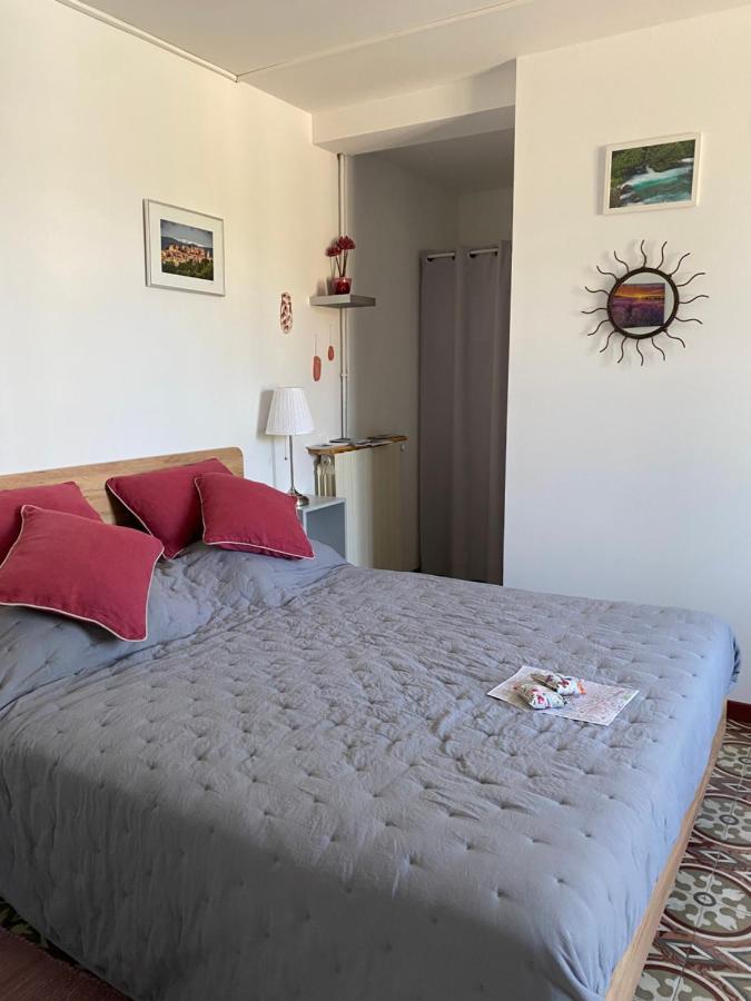 مبيت وإفطار LʼIsle-sur-la-Sorgue Cote Court المظهر الخارجي الصورة